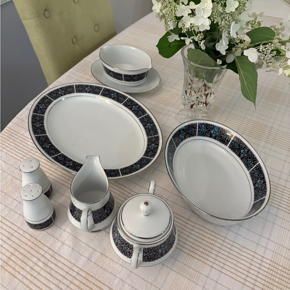 Contemporary fine china service for 12. By Norotake. Bolero 2036